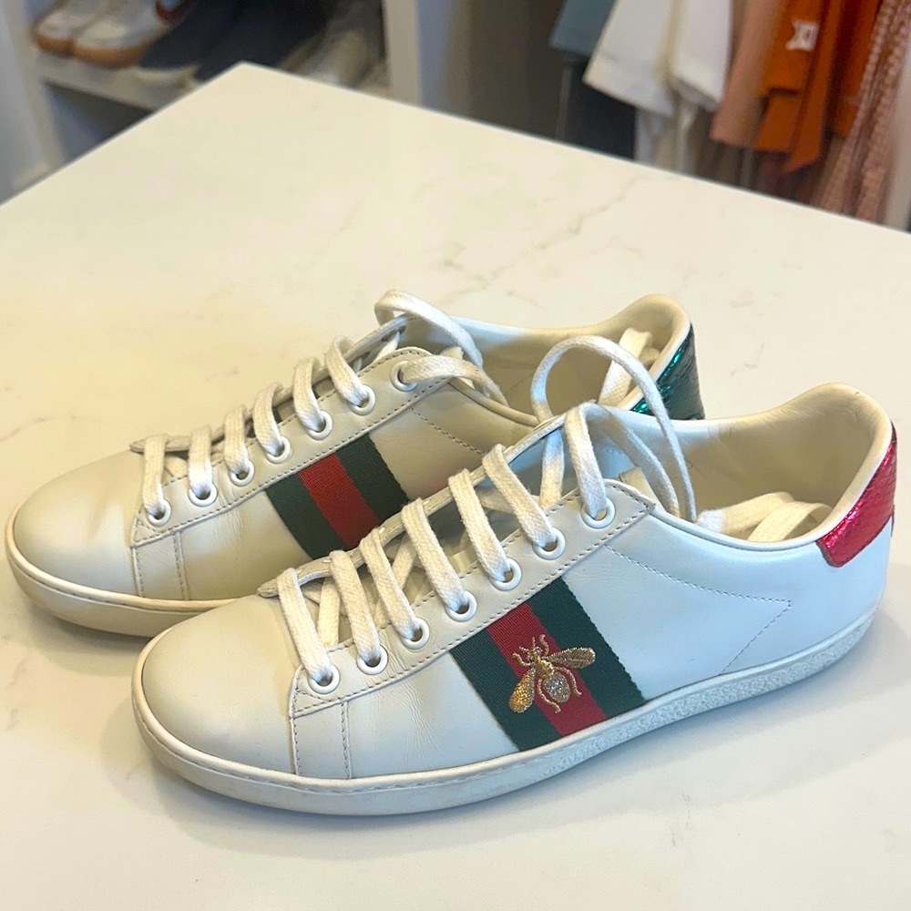 Gucci Women’s Ace Sneaker with Bee- size 36